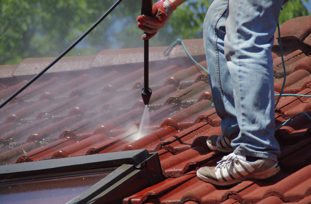 Roof Pressure Cleaning (2)